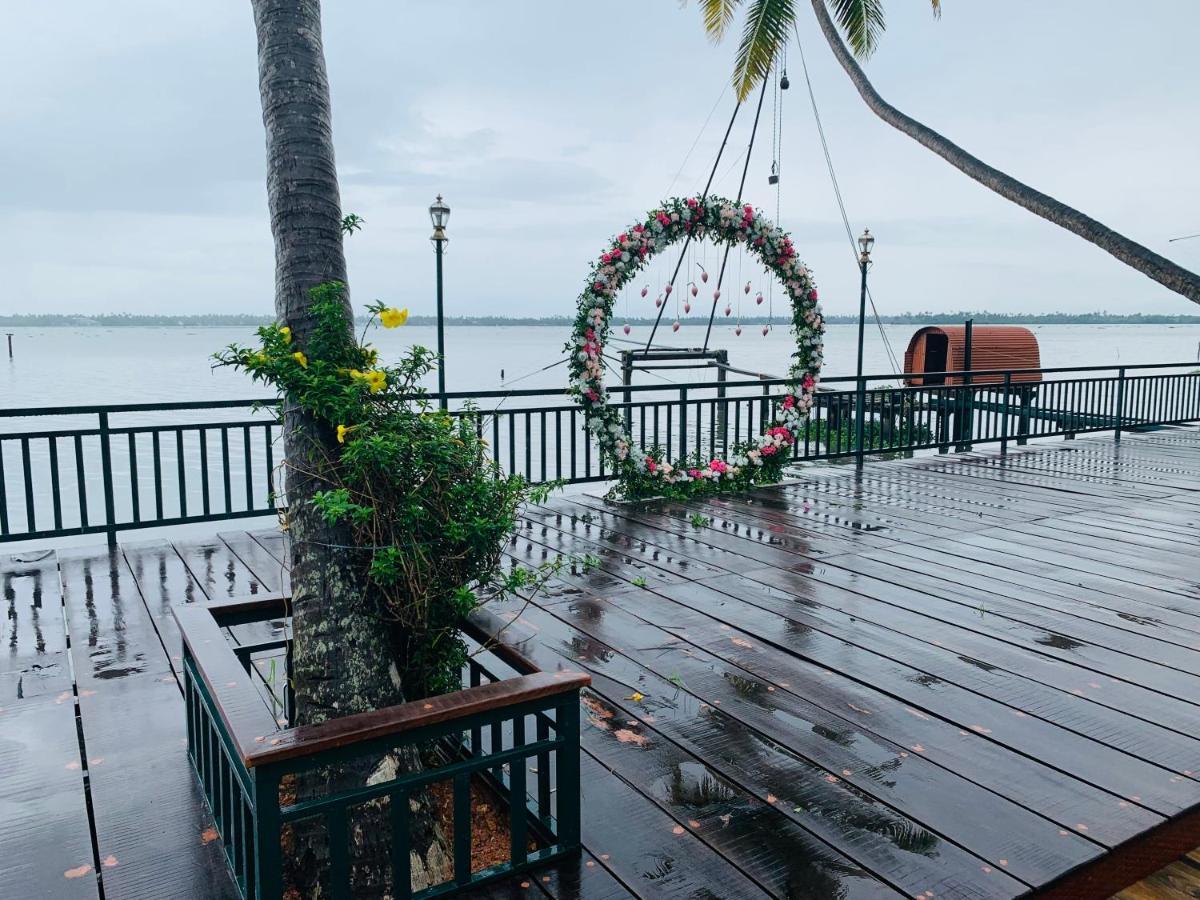 Kallanchery Retreat Kochi Esterno foto