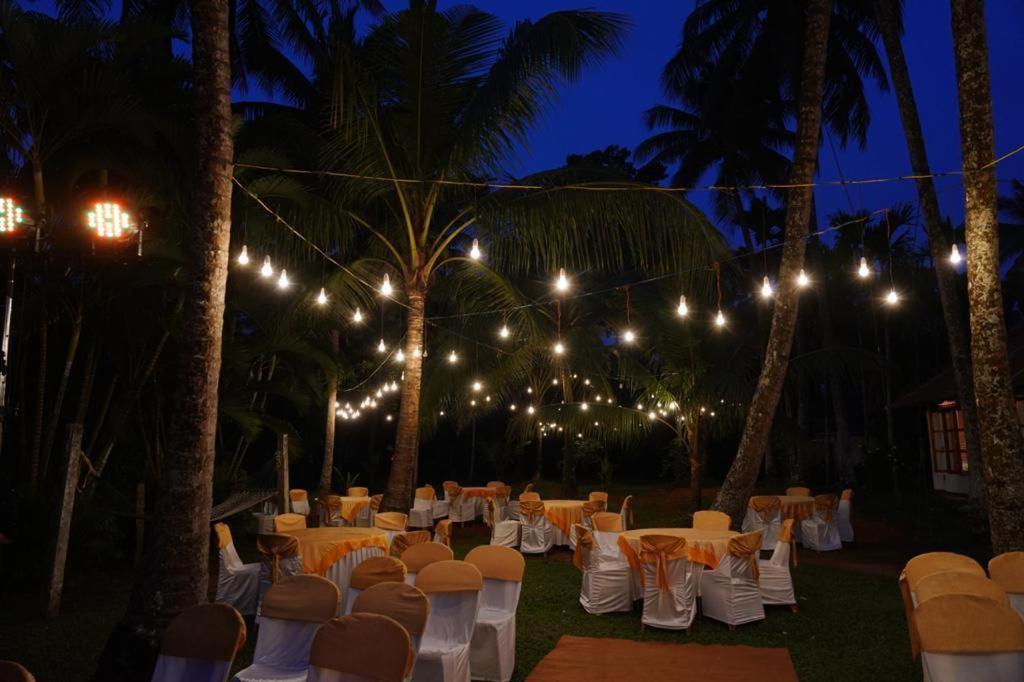 Kallanchery Retreat Kochi Esterno foto