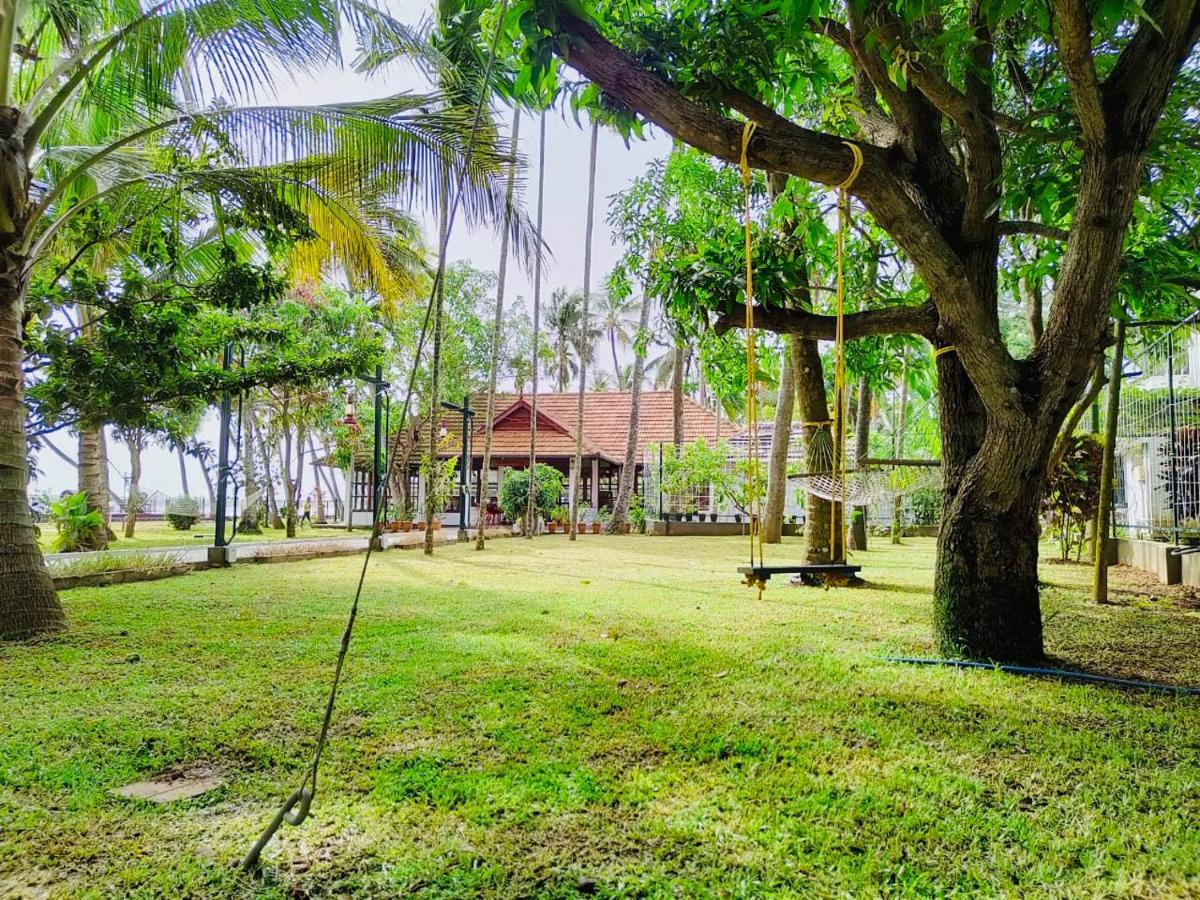 Kallanchery Retreat Kochi Esterno foto